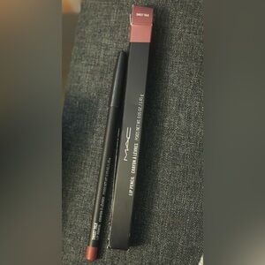 Mac cosmetics lip pencil  - Sweet talk